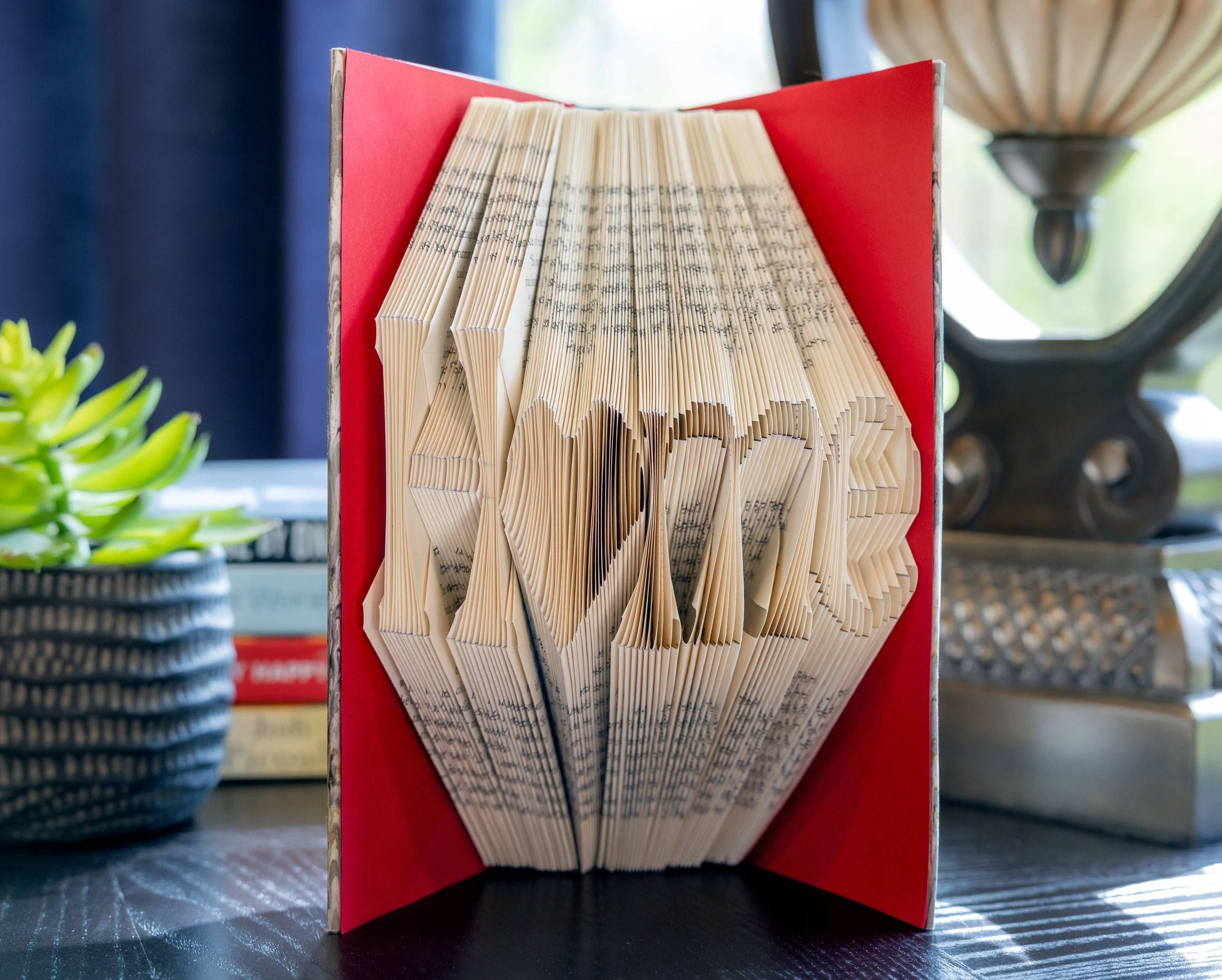 Book Sculpture (DIY)