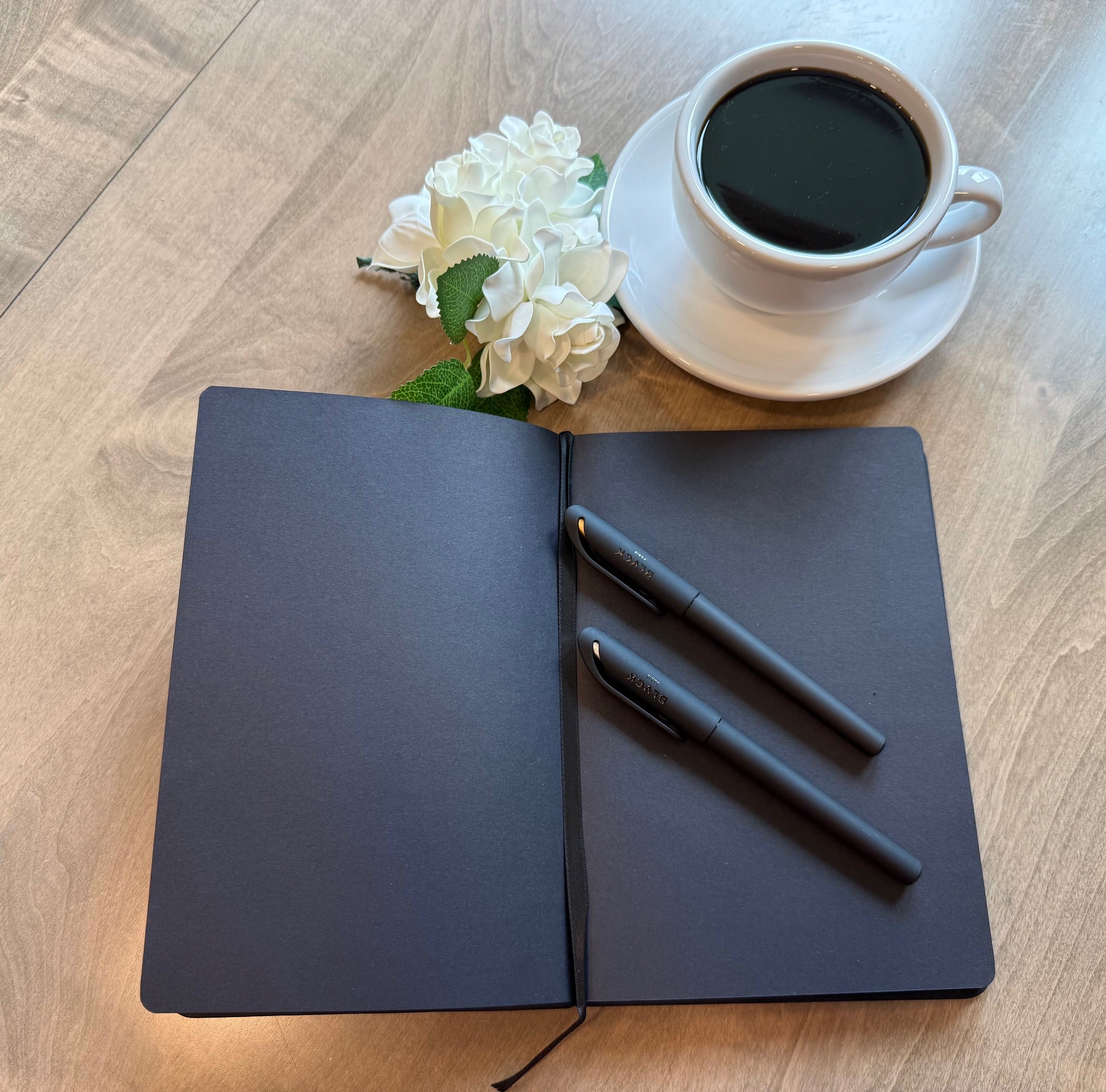 Black Journal with Gel Pens (A5)